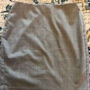 Banana Republic 00P Grey Skirt